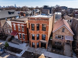 Chicago, IL Apartments - 2341 W Charleston St