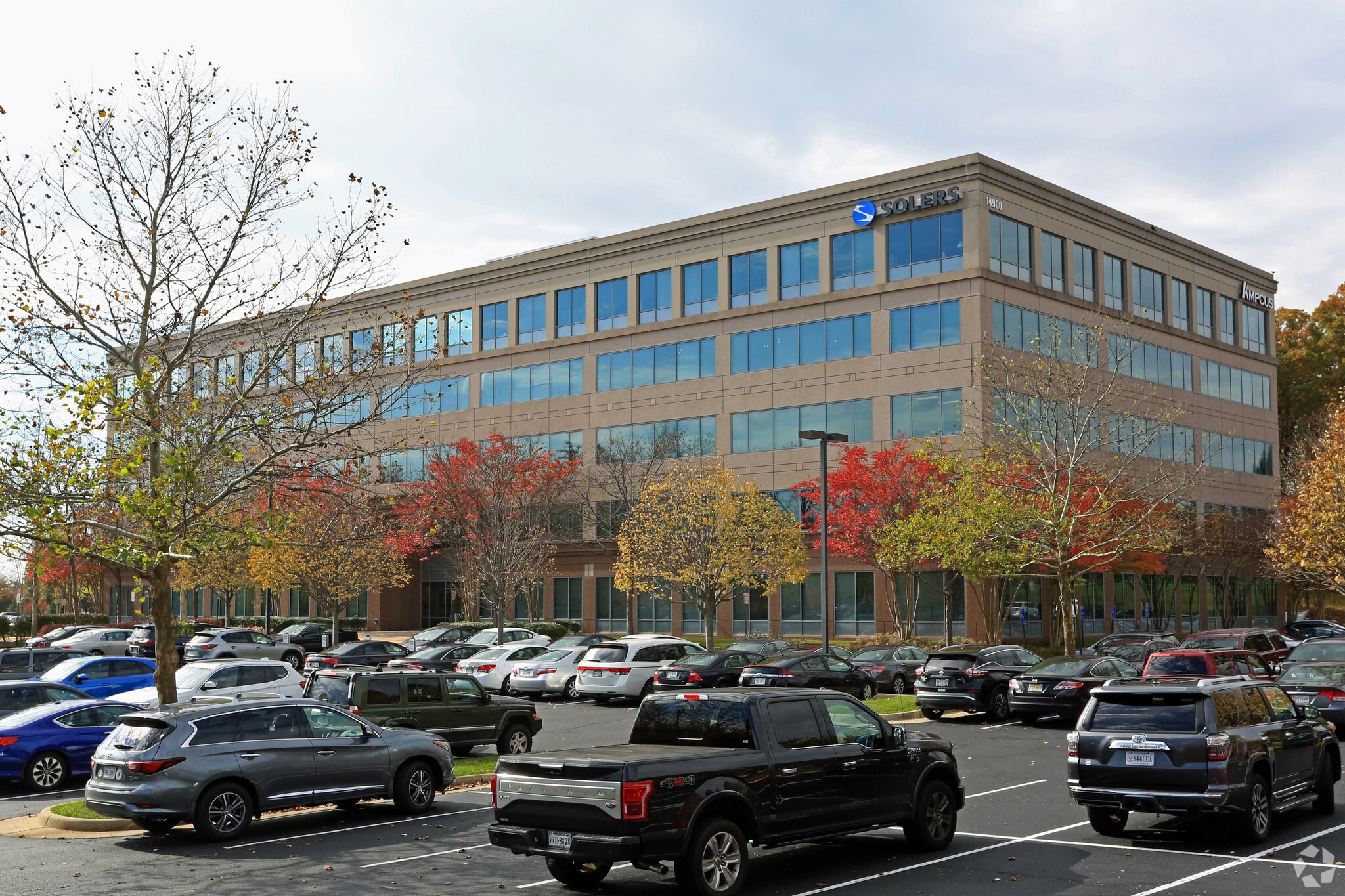 14900 Conference Center Dr Chantilly, VA 20151 Office Property for