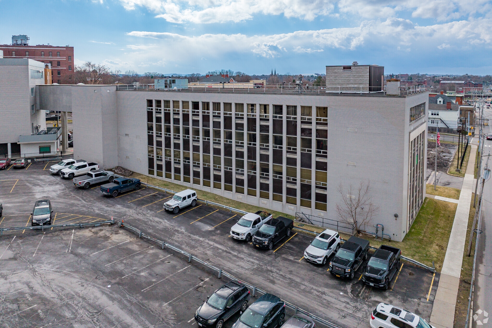 315-317 Court St, Utica, NY for Rent