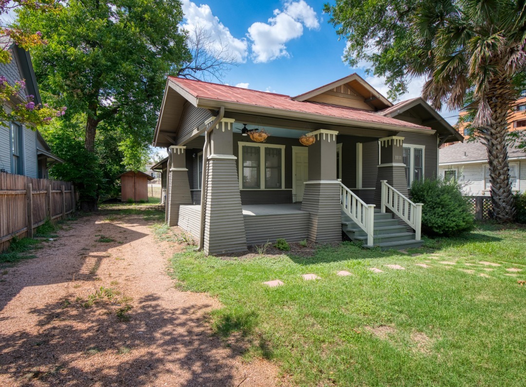 1107 E Quincy St, San Antonio, TX for Rent