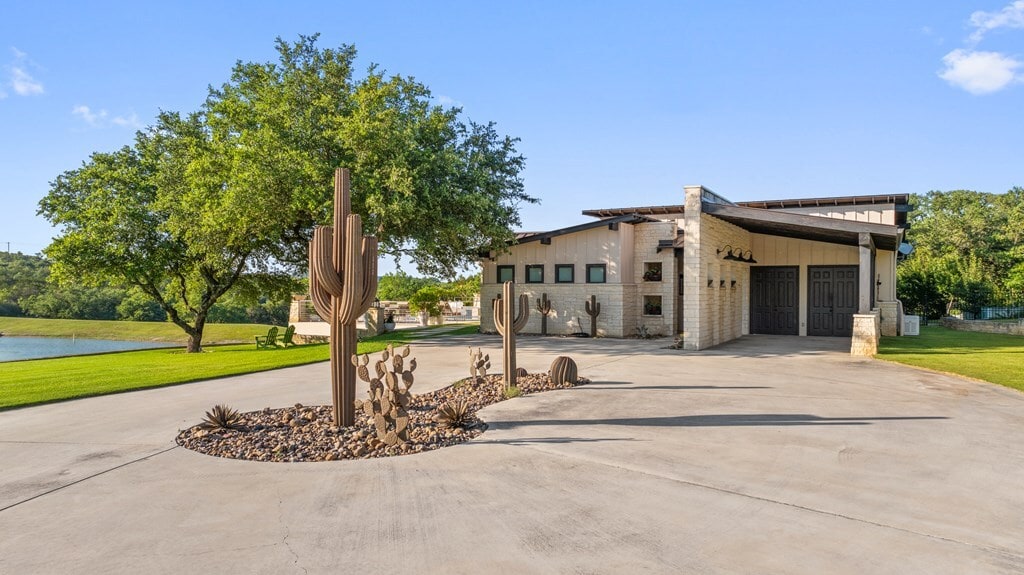101 Rolling Hills Rd, Blanco, TX for Sale