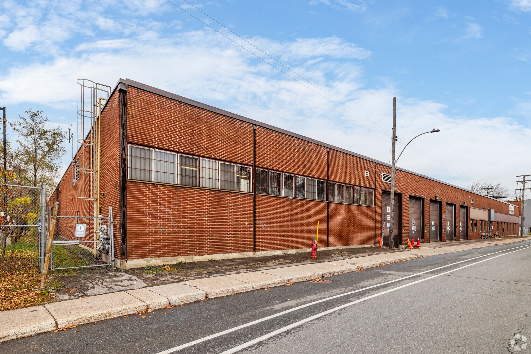 5655 Rue de Marseille, Montréal, QC for Rent