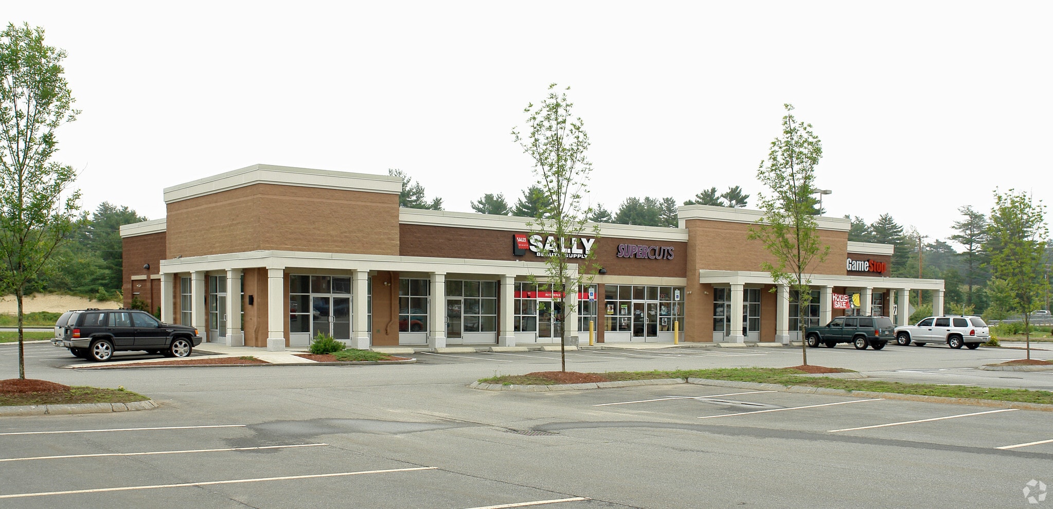 125-131 Topsham Fair Mall Rd, Topsham, ME for Rent