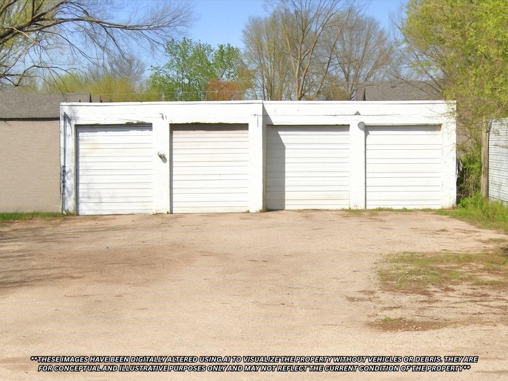 1341 S School Ave, Fayetteville, AR for Sale