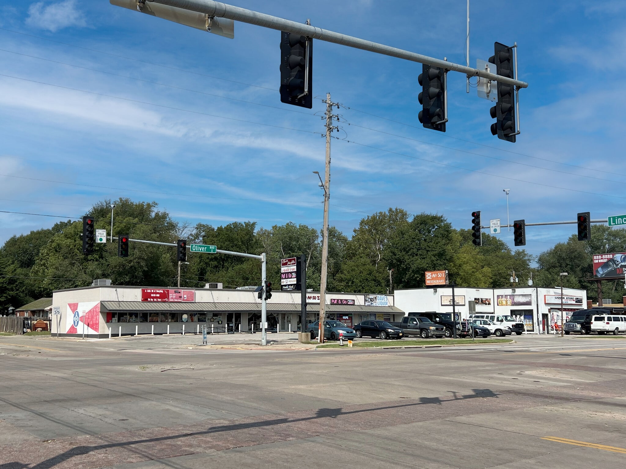 847-859 S Oliver St, Wichita, KS for Sale