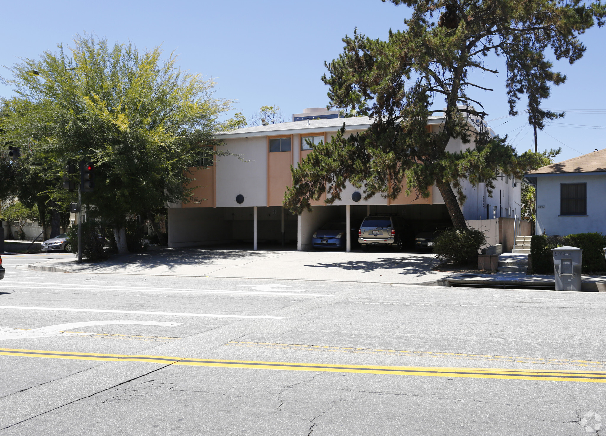 417 E Doran St, Glendale, CA for Sale