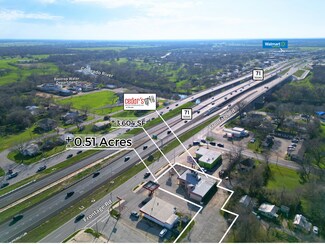 Bastrop, TX Retail - 904 College St