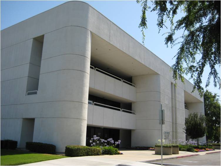5555 California Ave, Bakersfield, CA for Rent