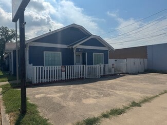 Denton, TX Office/Retail, Retail - 516 N Locust St