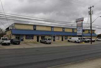 San Antonio, TX Storefront - 7205-7211 Somerset Rd