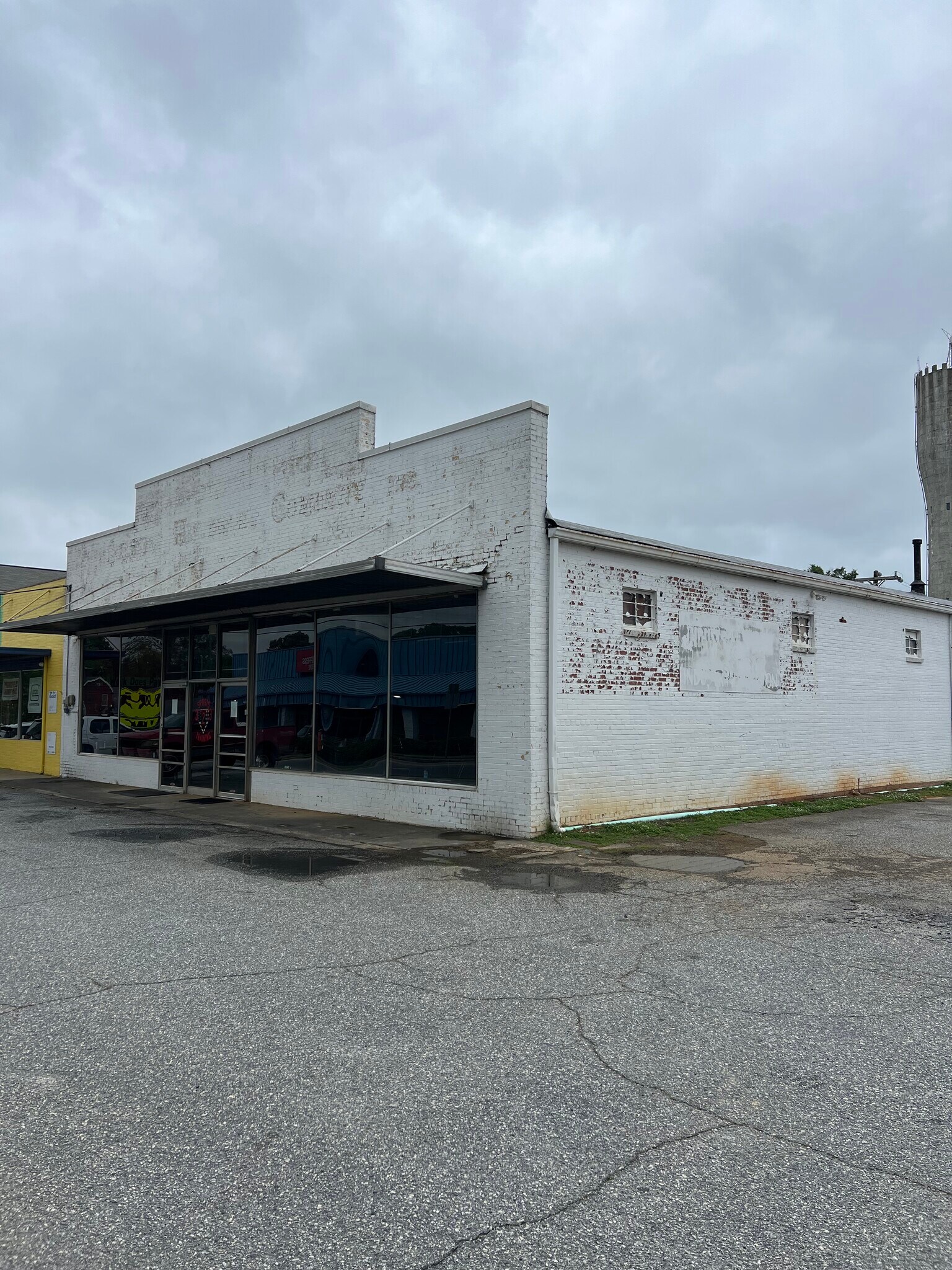 111 River St, Belton, SC for Sale