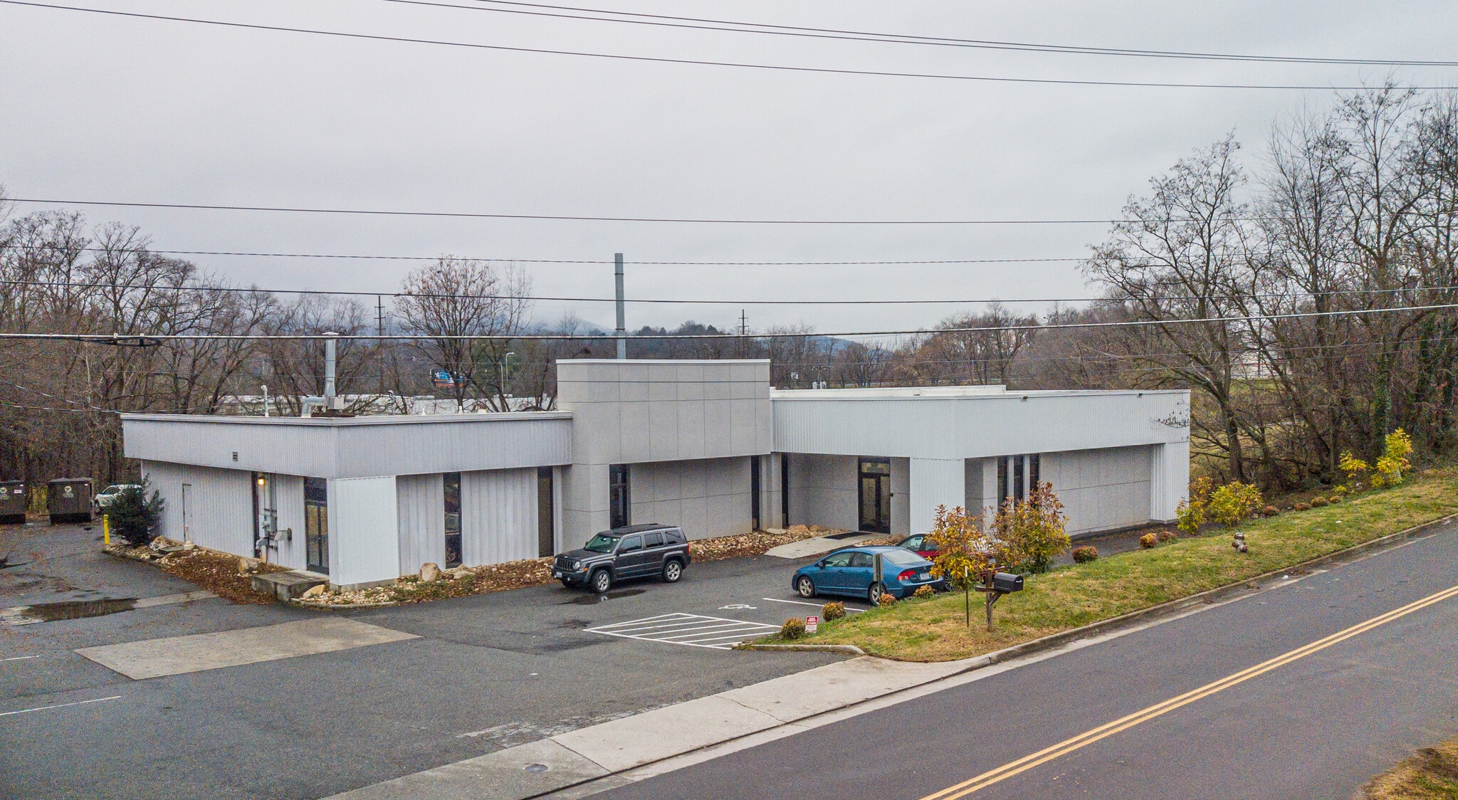 1630 Midland Ave Salem, VA 24153 Industrial Property for Lease on