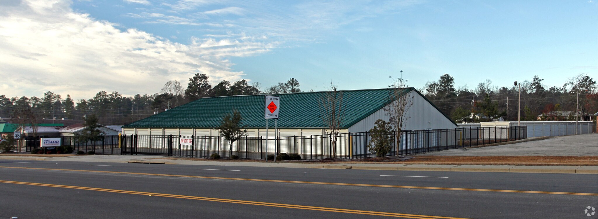 2602 Broad St, Camden, SC for Rent