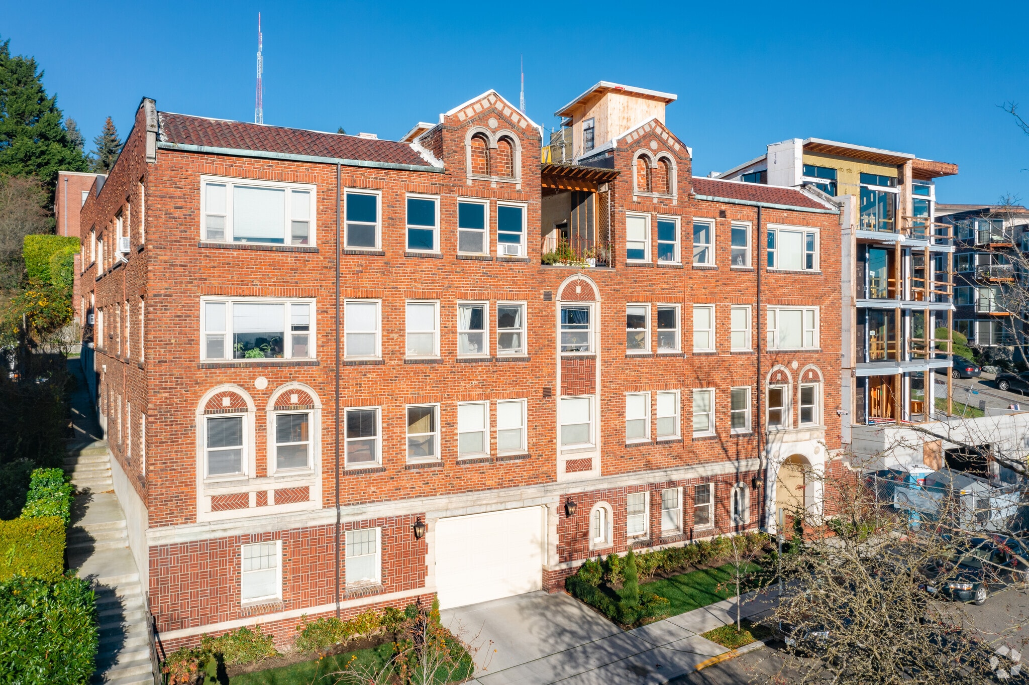 16 Valley St, Seattle, WA for Sale