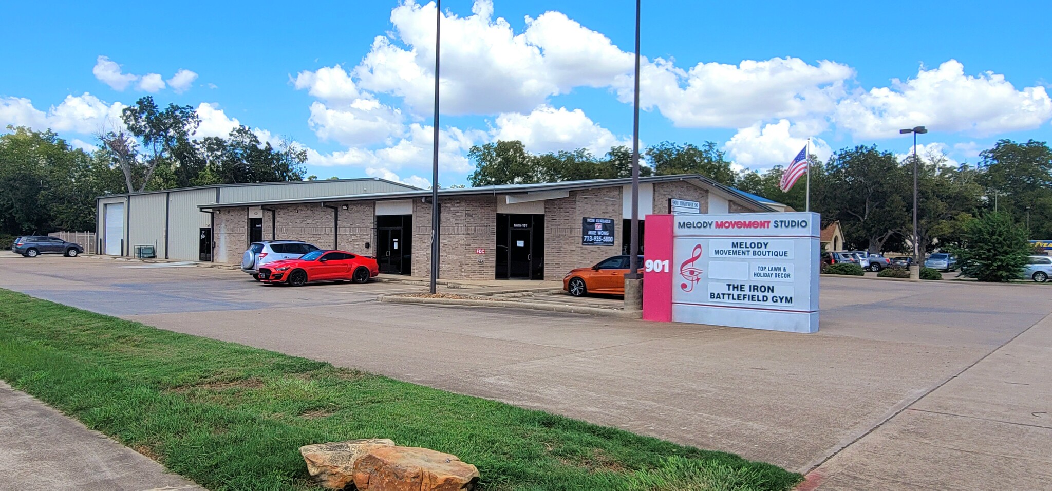 901 E Highway 90A, Richmond, TX for Rent