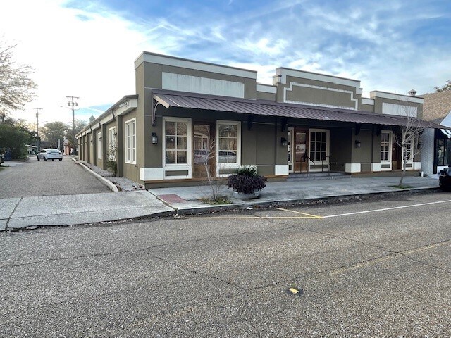 421 N Columbia St, Covington, LA for Rent