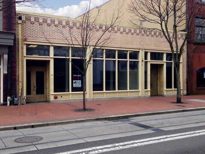 11 NW 5th Ave, Portland, OR for Sale