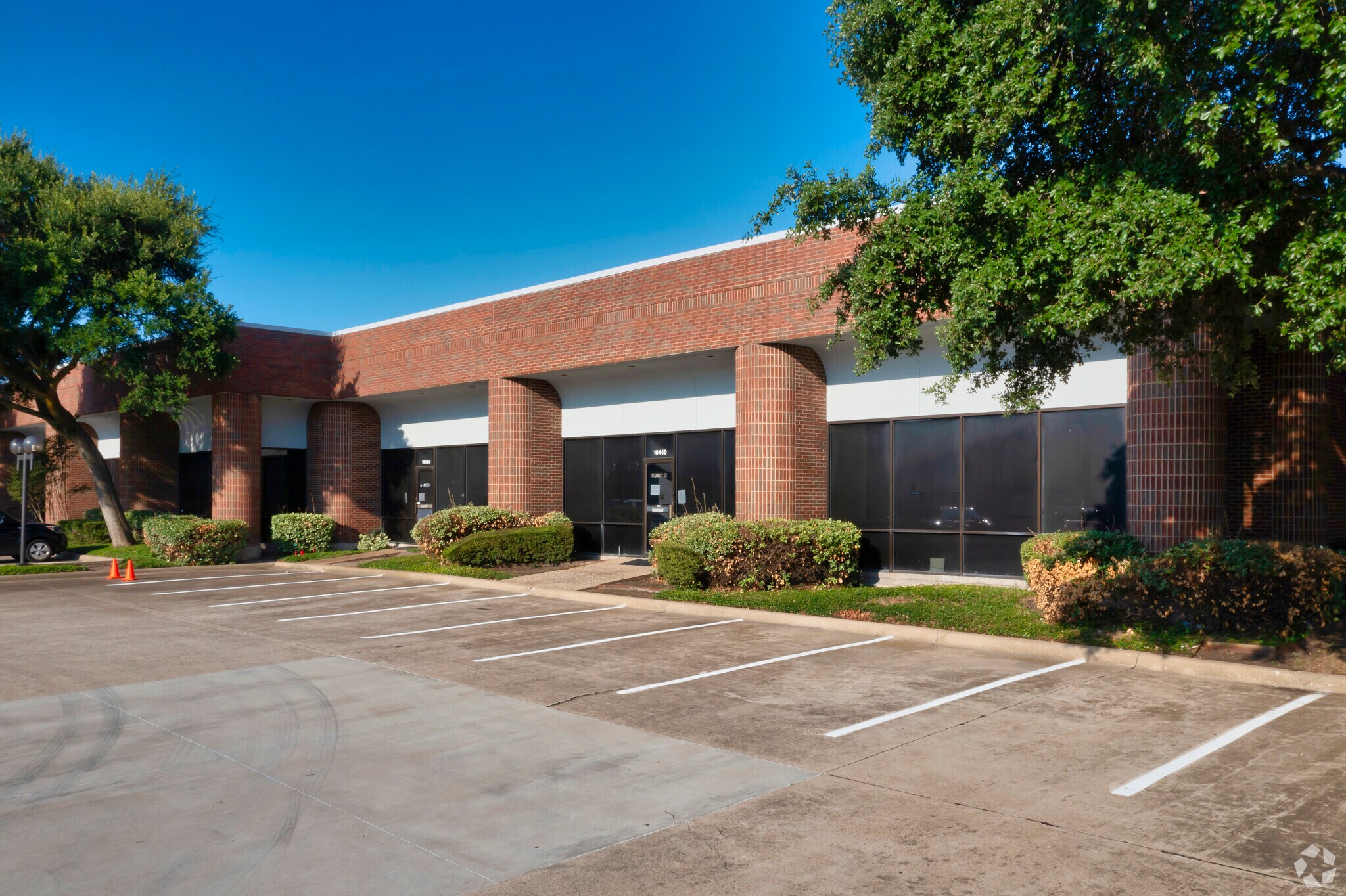 10440-10460 Miller Rd, Dallas, TX for Rent
