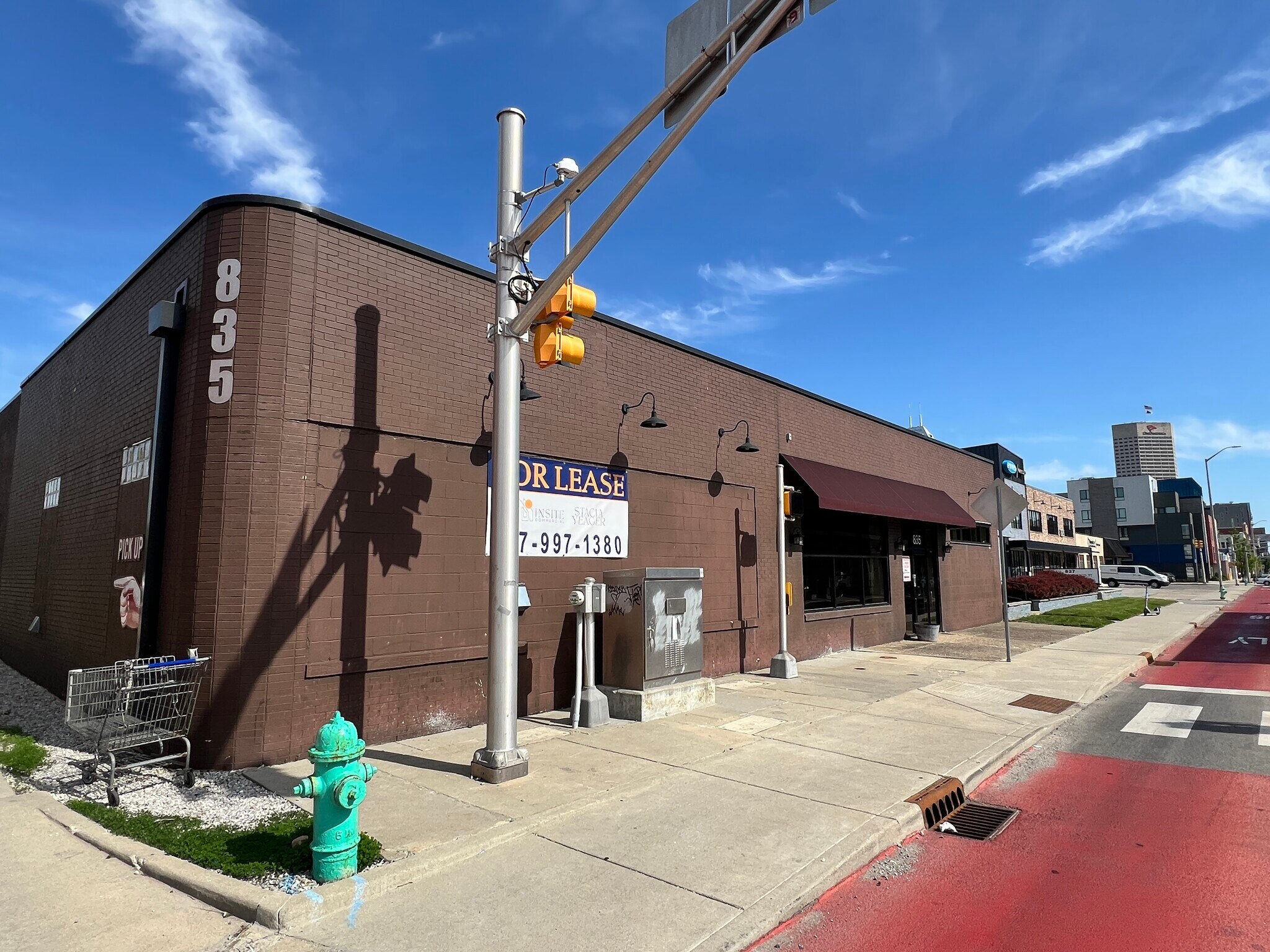 835 N Capitol Ave, Indianapolis, IN for Rent