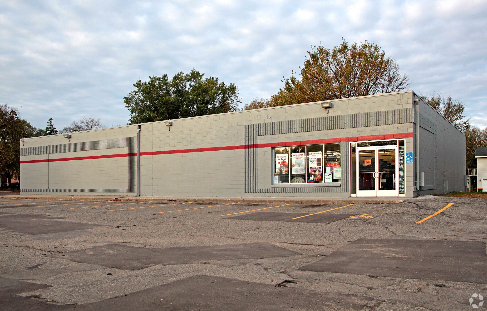 507 N Sibley Ave, Litchfield, MN for Rent