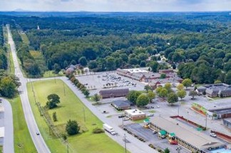 Lincolnton, NC Commercial - 626-658 Center Dr