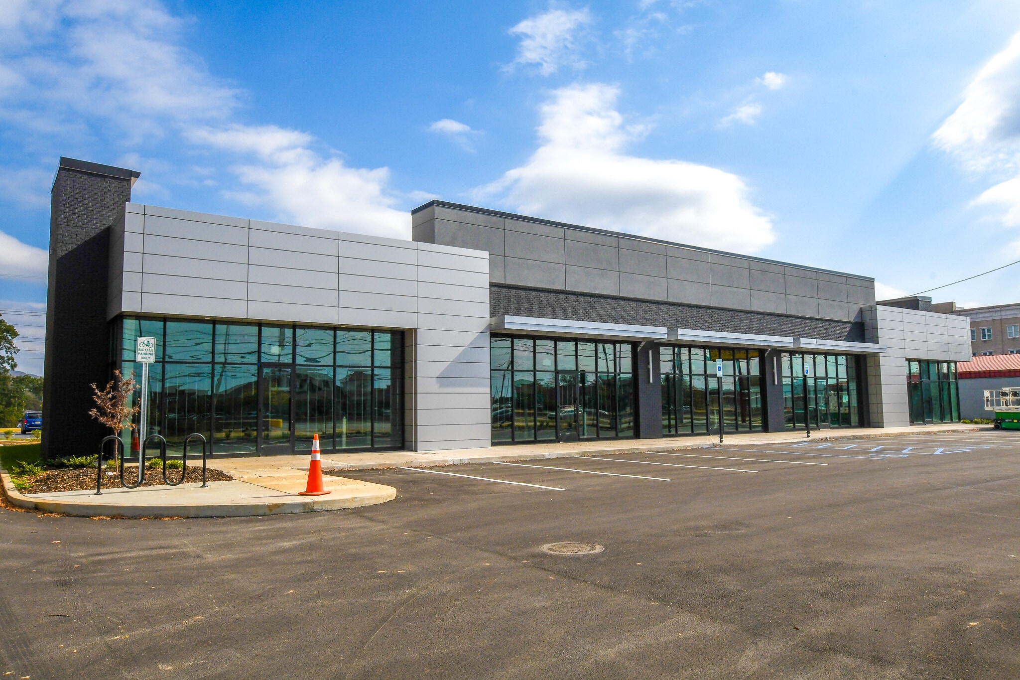 3409 Memorial Pky SW, Huntsville, AL for Rent