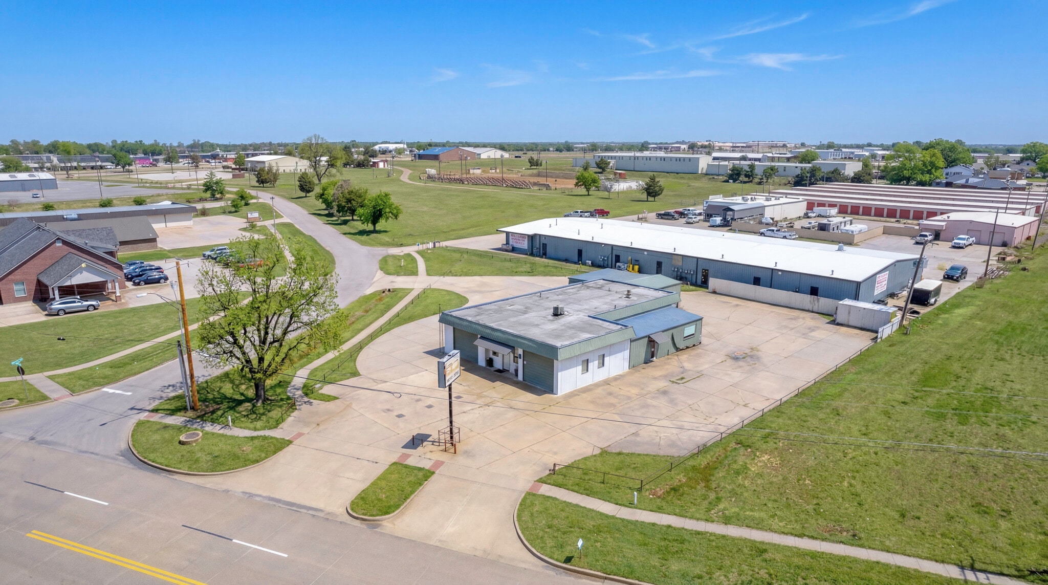 401 S Ranchwood Blvd, Yukon, OK for Sale