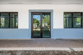 Royal Palm Beach, FL Loft/Creative Space - 9100 Belvedere Rd