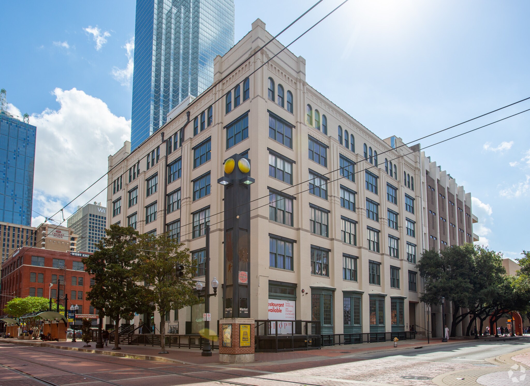 208 N Market St Dallas, TX 75202 Office Property for Lease on