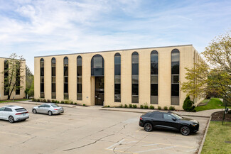 Bloomingdale, IL Office - 121 Fairfield Way