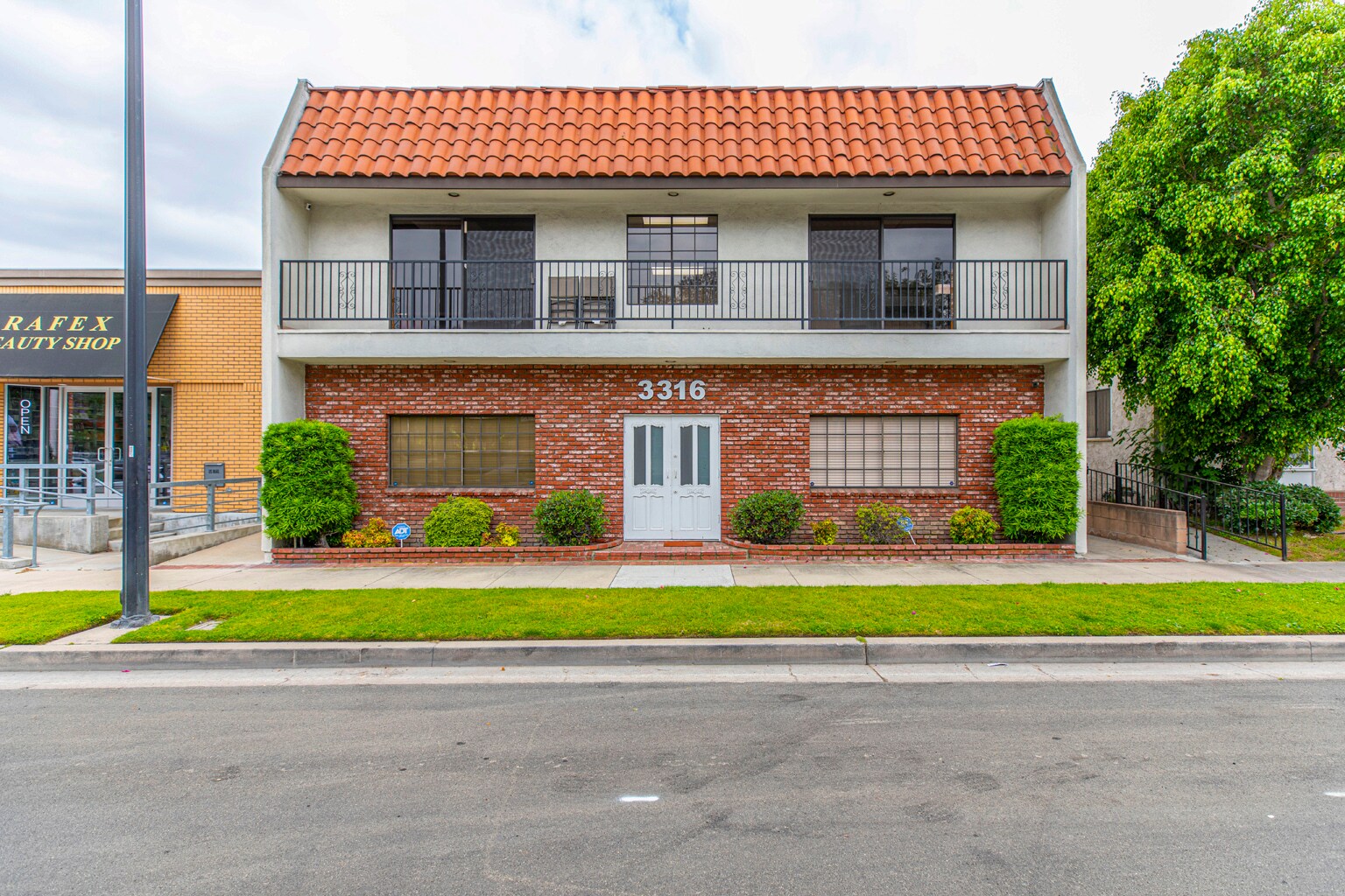 3316 W Victory Blvd Burbank, CA 91505 Office Property for Lease on