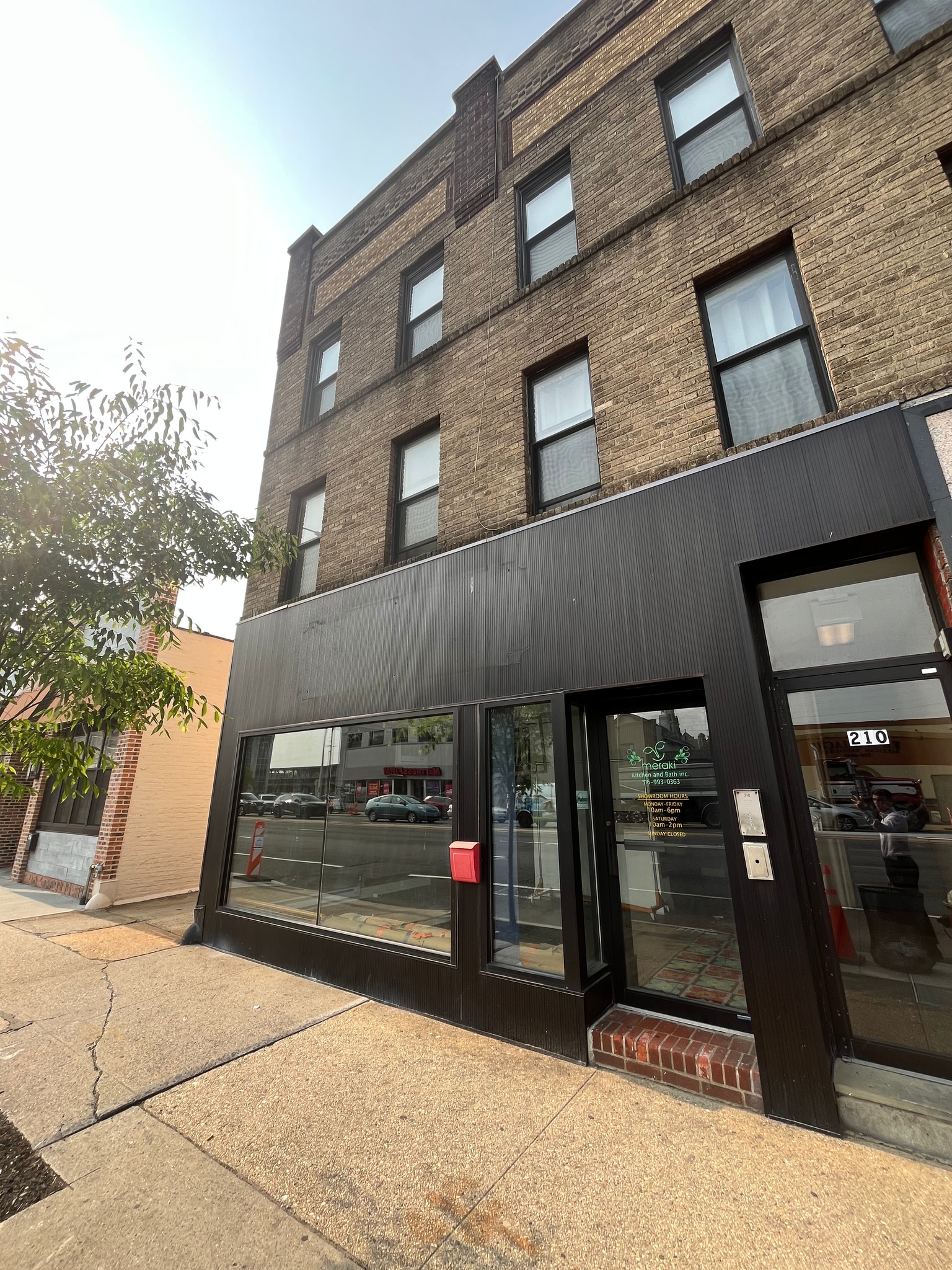 200-212 Sunrise Hwy, Rockville Centre, NY for Rent