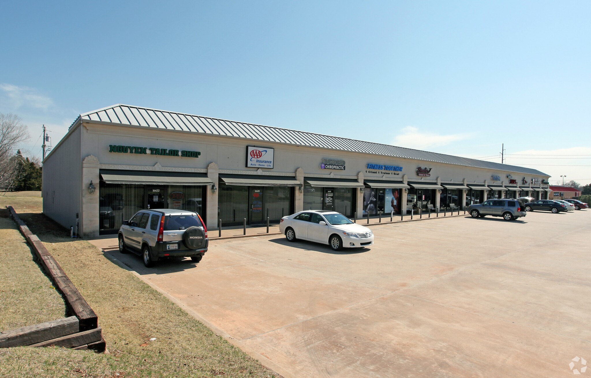 16600-16622 N Western Ave, Edmond, OK for Rent