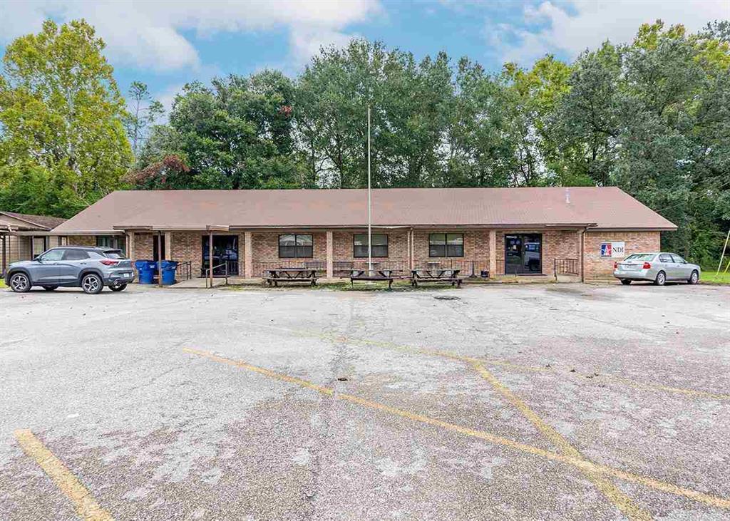 835 Highway 96 S, Silsbee, TX for Sale