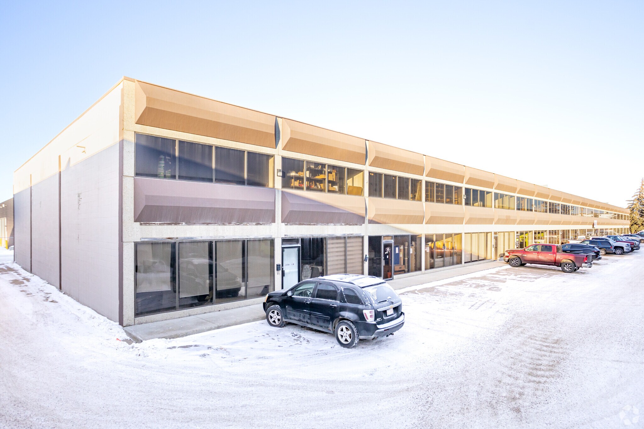 15723-15755 116 Av NW, Edmonton, AB for Rent