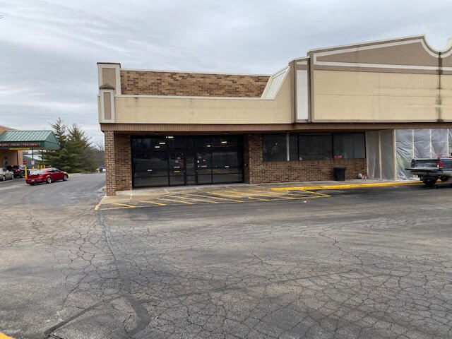 675-707 W Pershing Ave, Decatur, IL for Rent