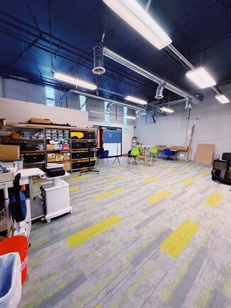 Burbank, CA Retail - 335 N 3rd St