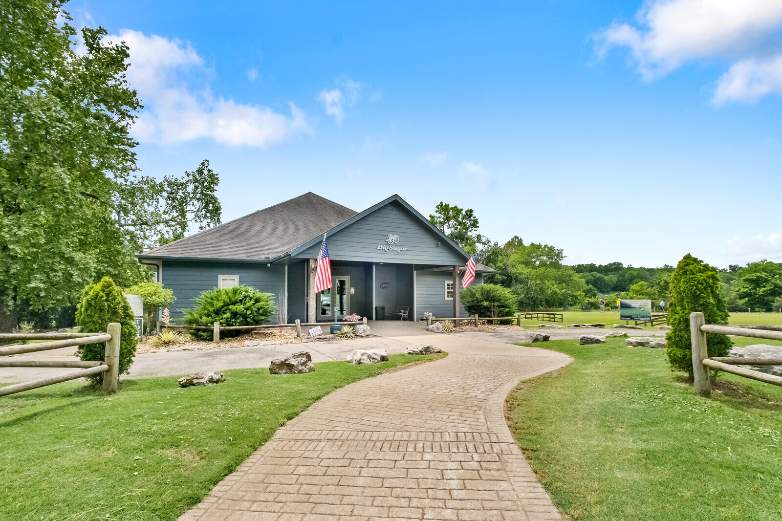 1101 Sugar Creek Rd, Pea Ridge, AR for Sale