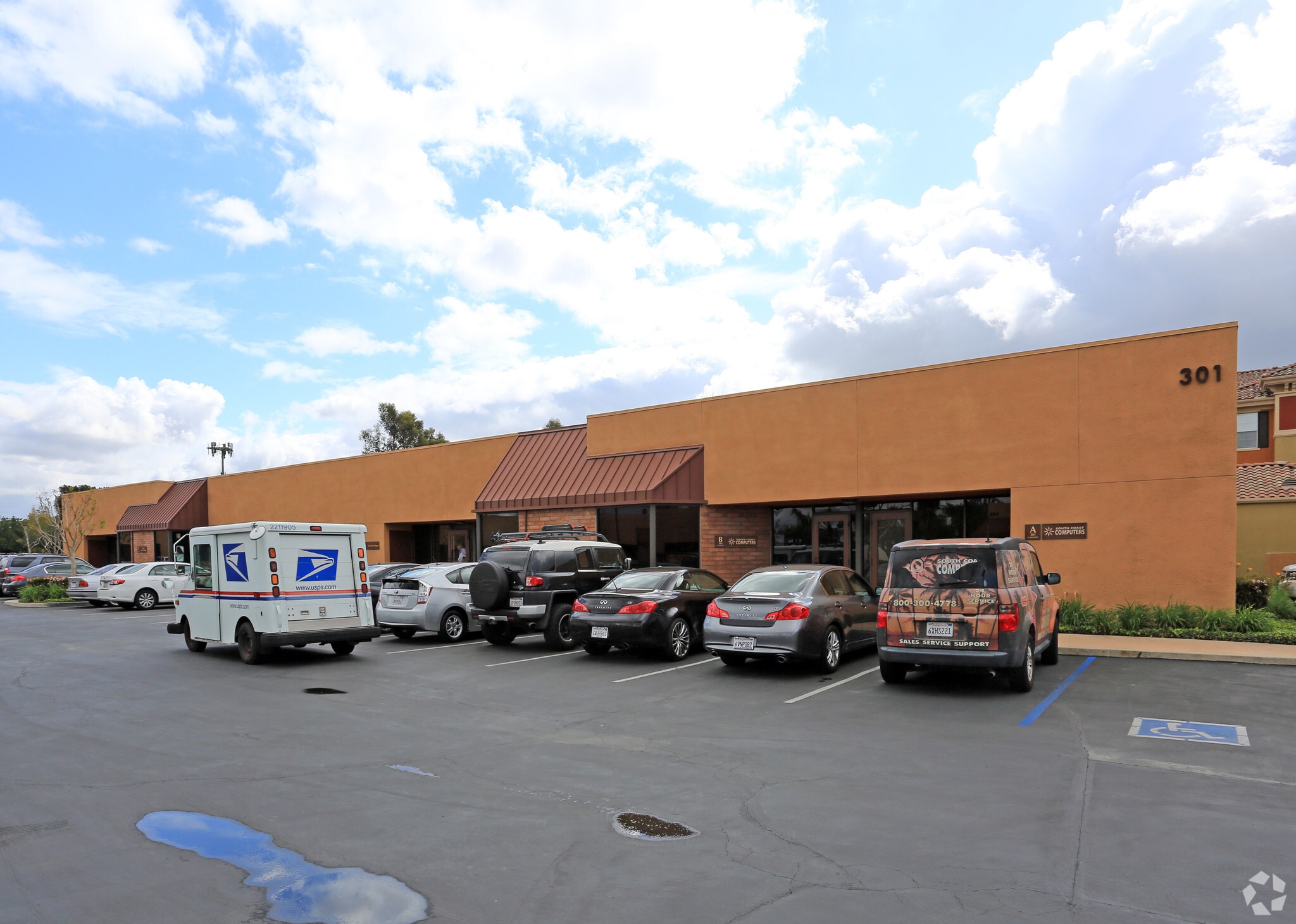 301 N Rampart St, Orange, CA for Sale