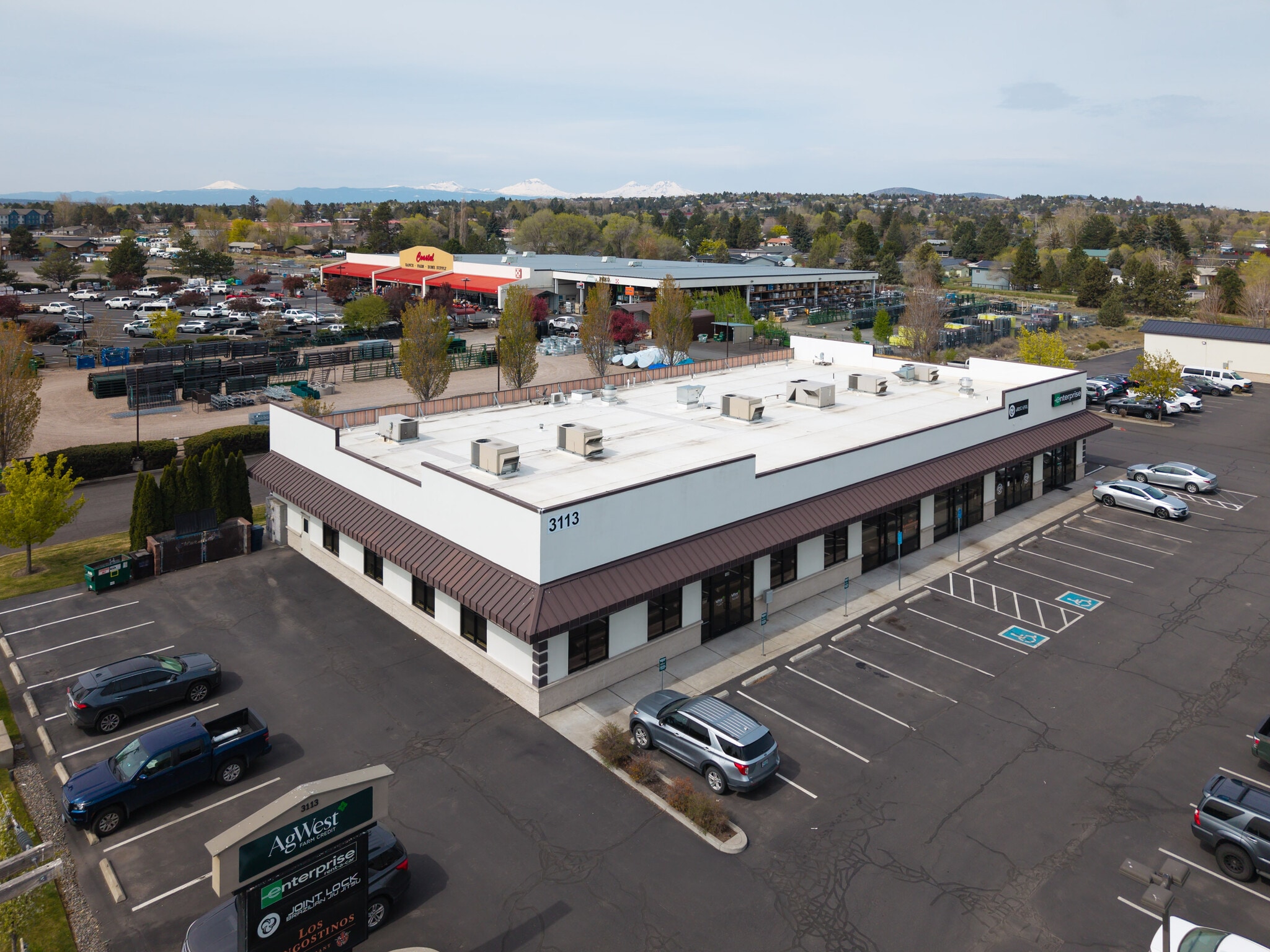 3113 S Highway 97, Redmond, OR for Rent