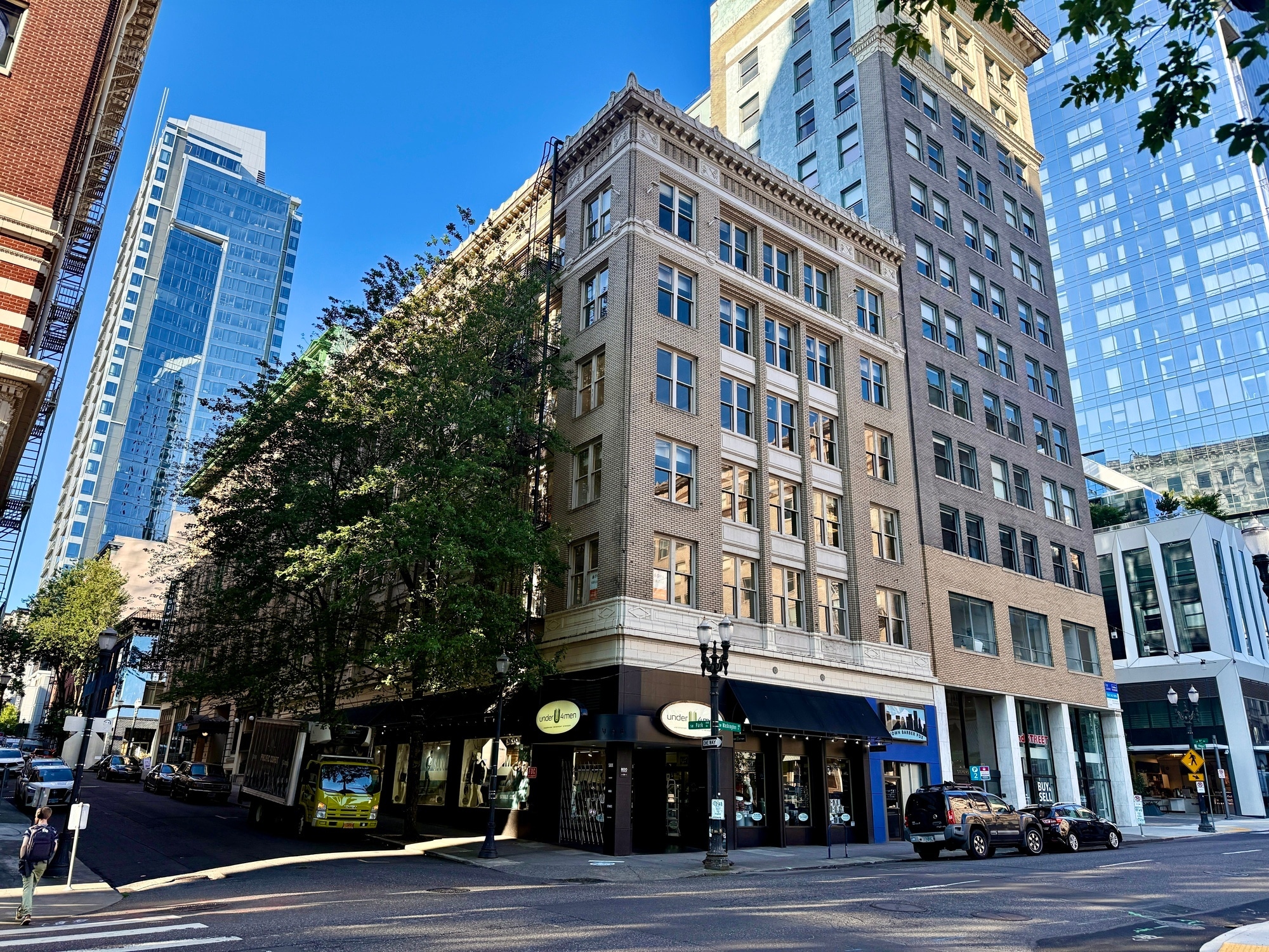 800 SW Washington St, Portland, OR for Rent