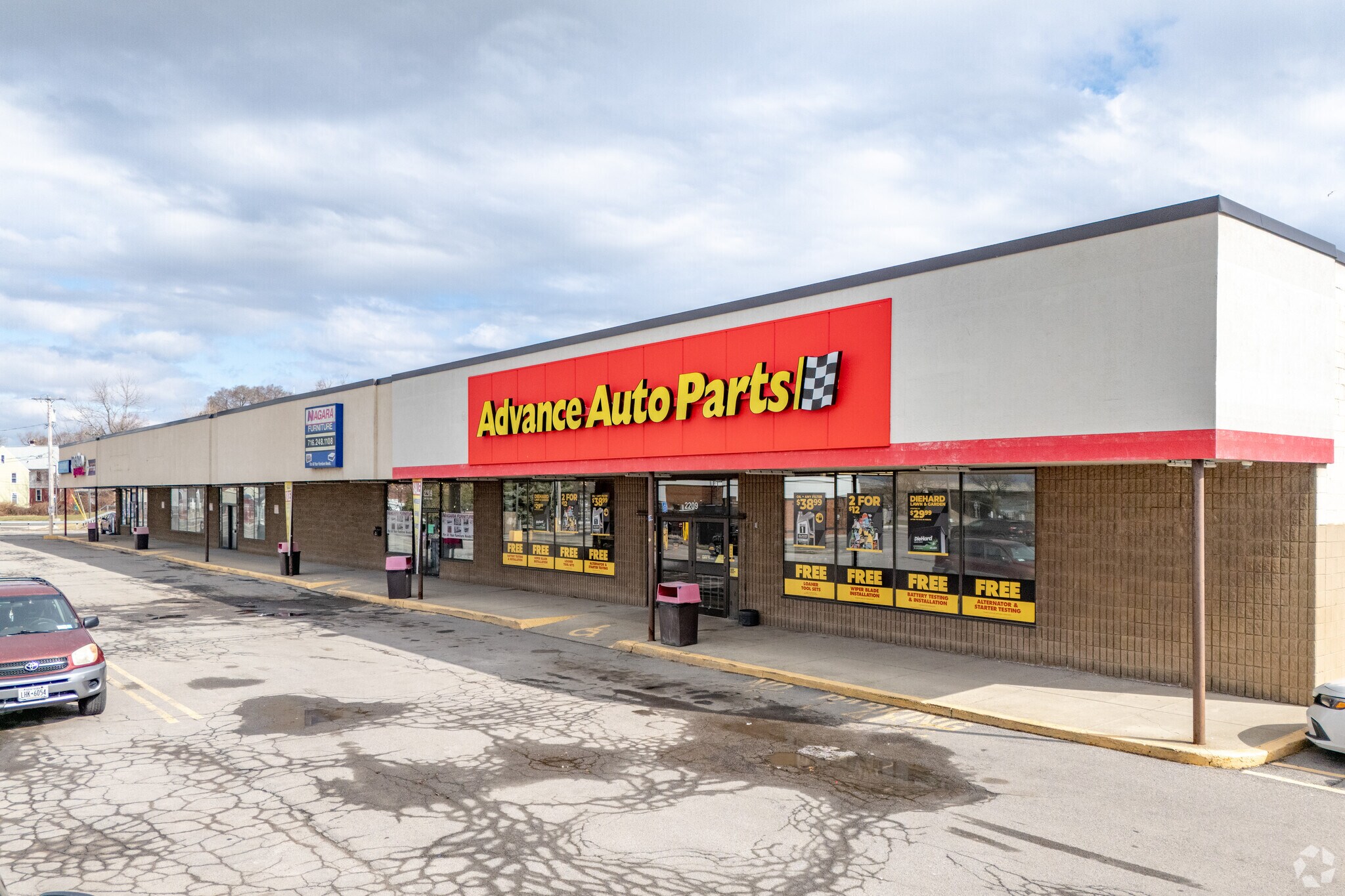 2211 Niagara St, Buffalo, NY for Rent