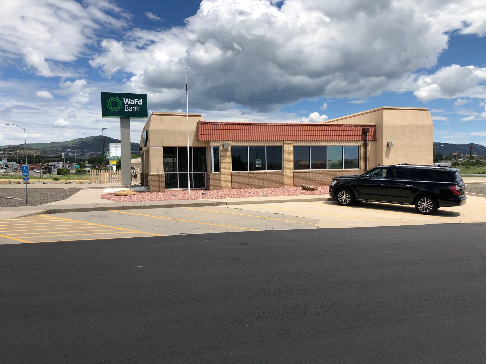 1233 S 2nd St Raton, NM 87740 Retail Property for Sale on