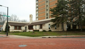 Akron, OH Office/Retail - 10 S Portage Path