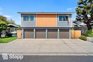 Long Beach, CA Apartments - 3011 E 4th St