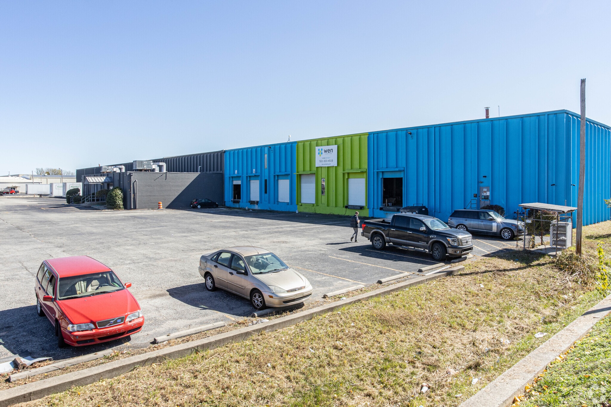 2900 Fern Valley Rd, Louisville, KY for Rent