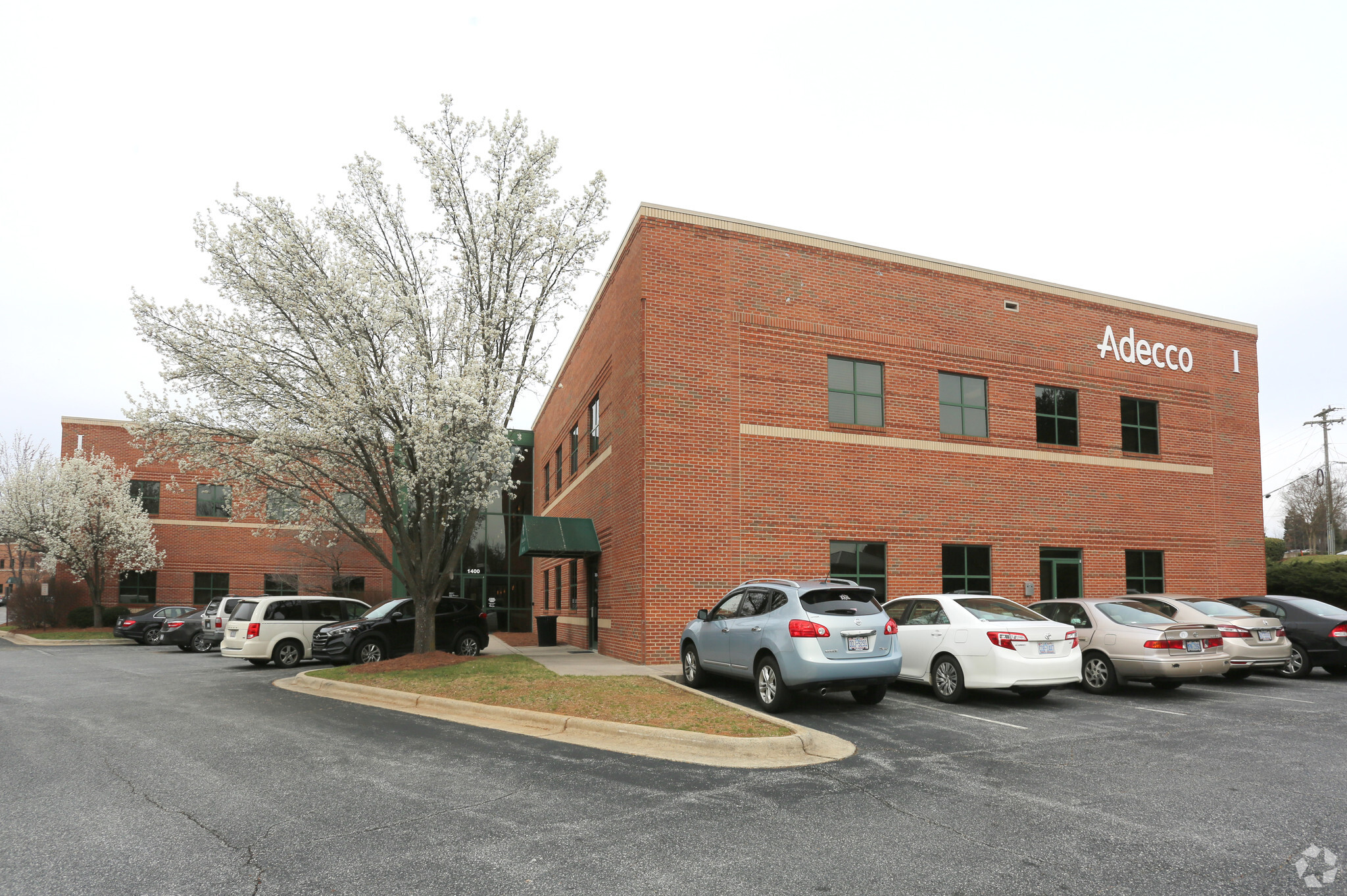 1400 Westgate Center Dr, Winston-Salem, NC for Rent