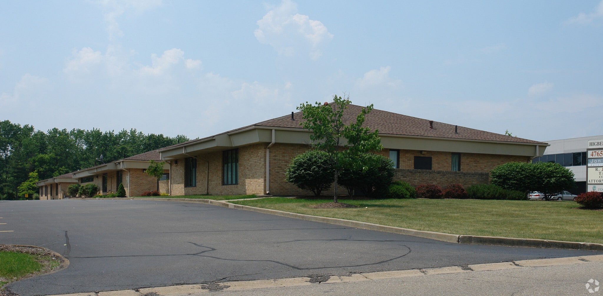 4759-4779 Higbee Ave NW, Canton, OH for Sale