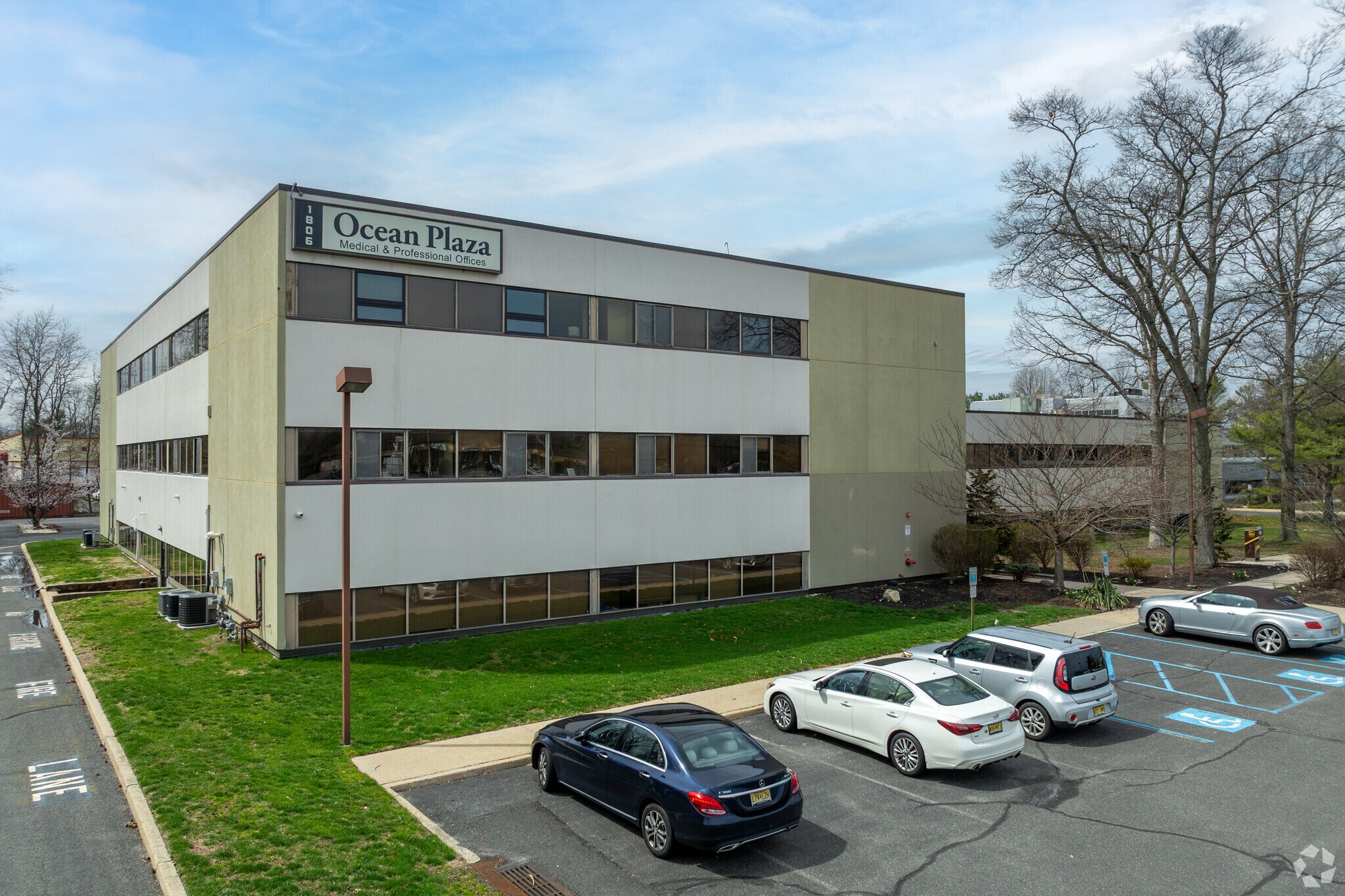 1806 State Route 35, Oakhurst, NJ for Rent