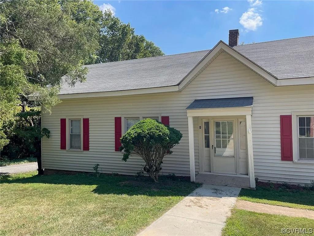 260 Academy St, Halifax, VA for Sale